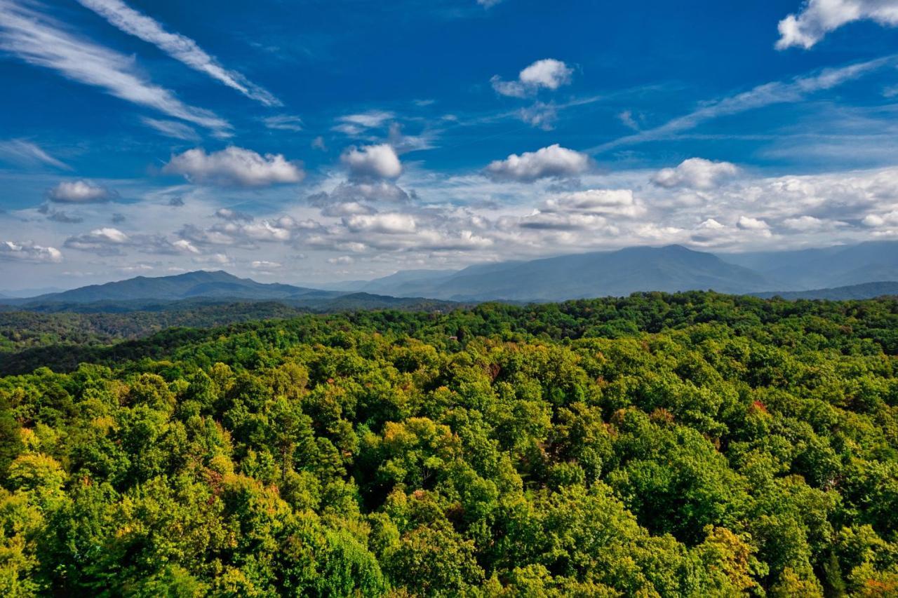 5Bd5B Escape Cabin With 2 Hottubs, Thtr &Game Rm,1Mi To The Parkway! 4Mi To Dollywood - Spring Deal Pigeon Forge Dış mekan fotoğraf