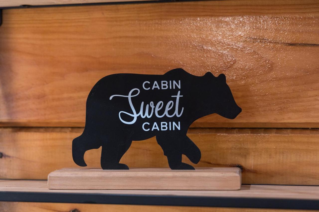 5Bd5B Escape Cabin With 2 Hottubs, Thtr &Game Rm,1Mi To The Parkway! 4Mi To Dollywood - Spring Deal Pigeon Forge Dış mekan fotoğraf